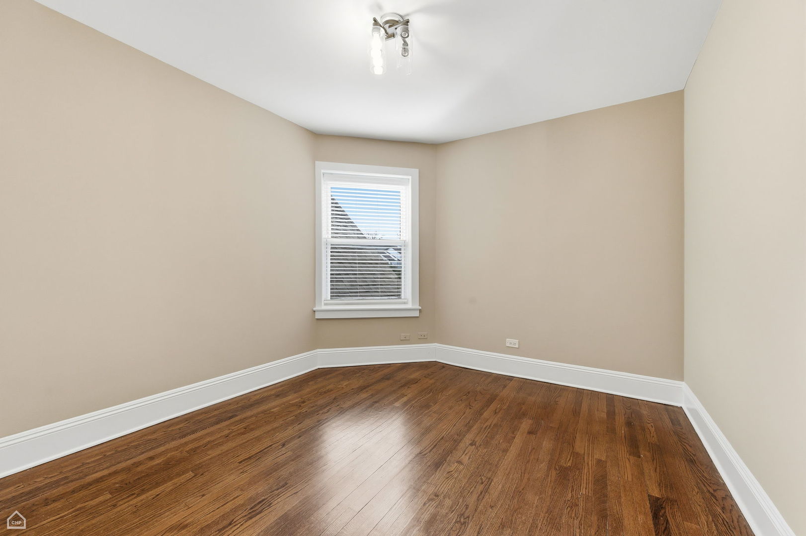 2303 W WINONA Street Unit: 2E