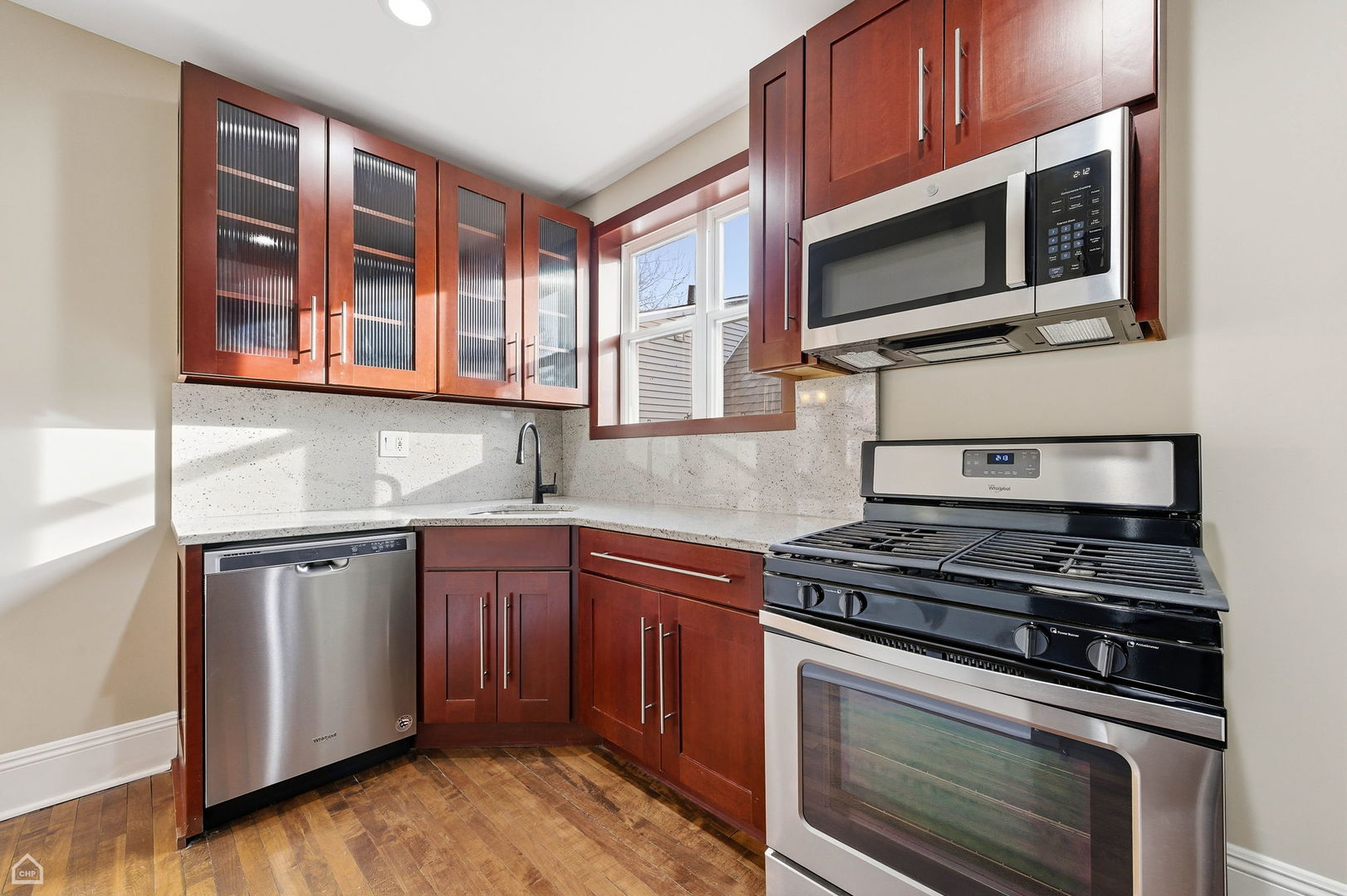 2303 W WINONA Street Unit: 2E