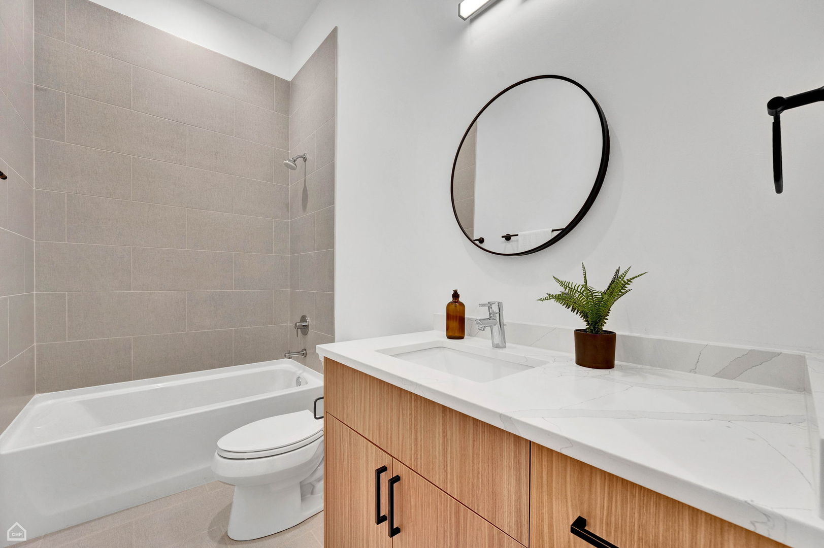 1612 W Hastings Street Unit: 201