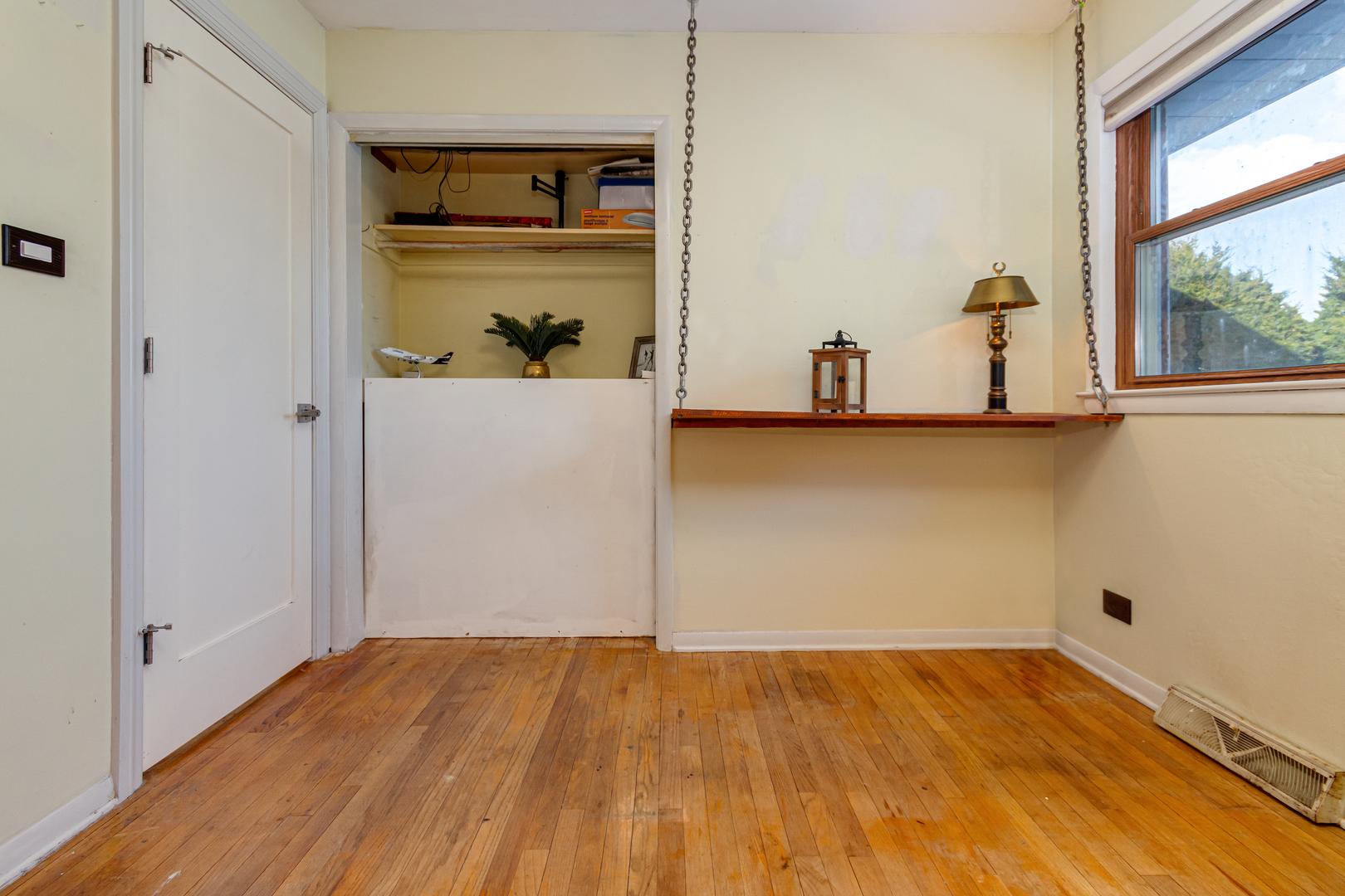 7513 W Ainslie Street