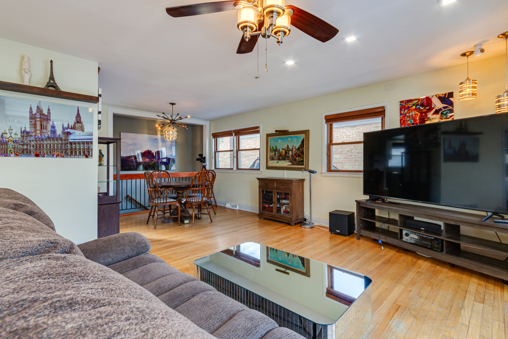 7513 W Ainslie Street