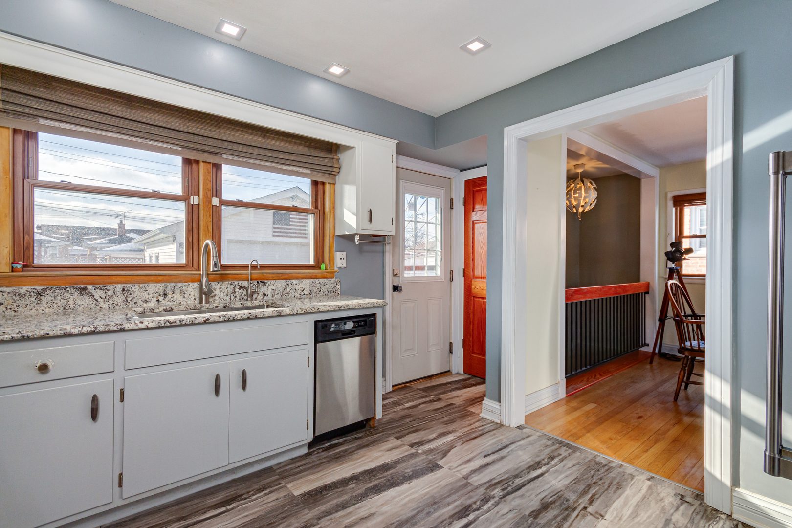 7513 W Ainslie Street