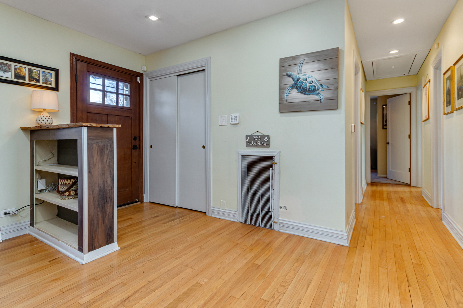 7513 W Ainslie Street