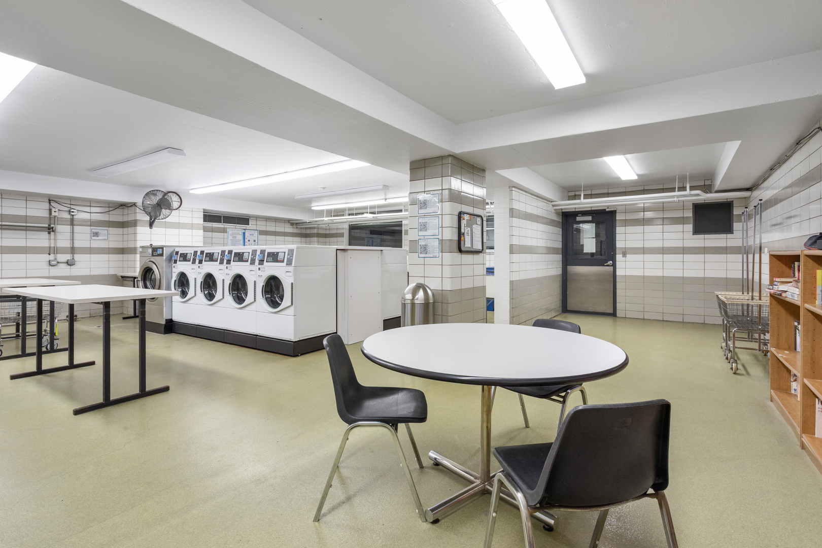 3440 N Lake Shore Drive Unit: 5A