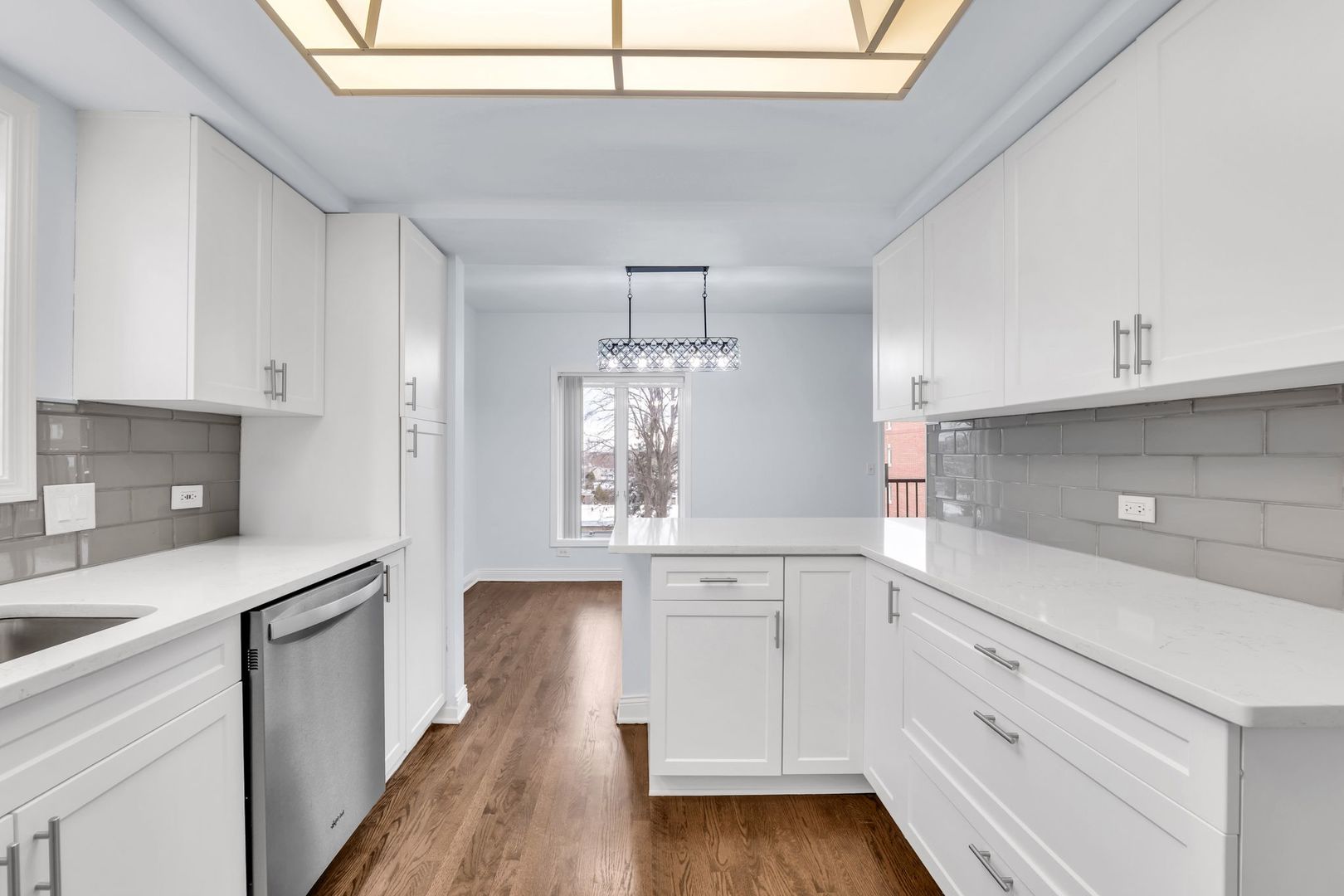 1330 PERRY Street Unit: 504