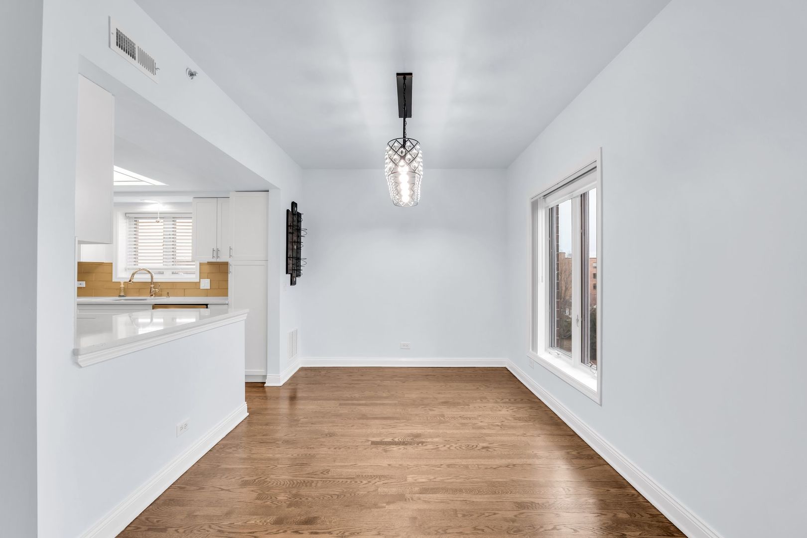 1330 PERRY Street Unit: 504