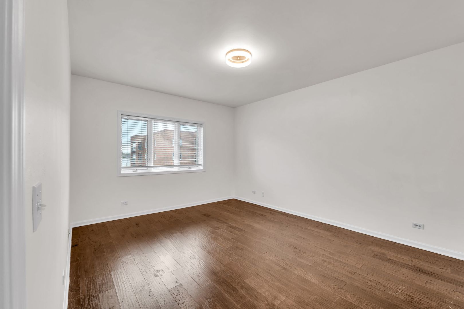 1330 PERRY Street Unit: 504