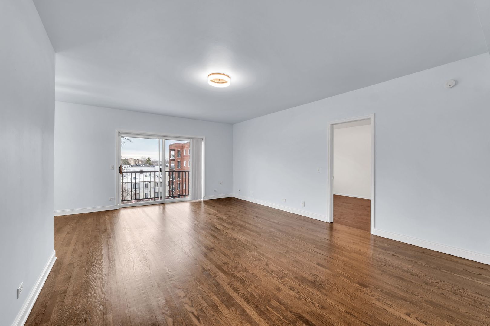 1330 PERRY Street Unit: 504