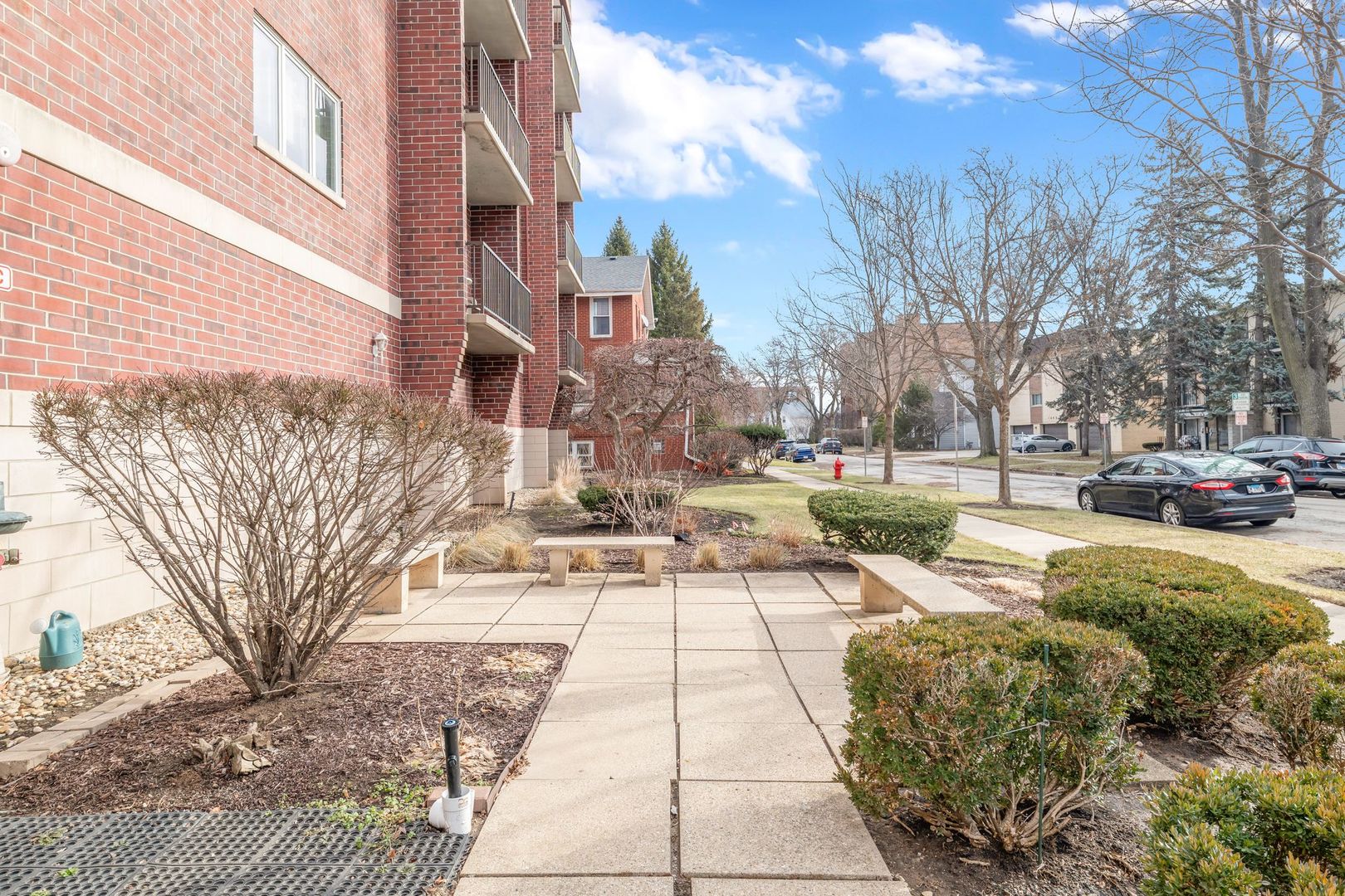 1330 PERRY Street Unit: 504