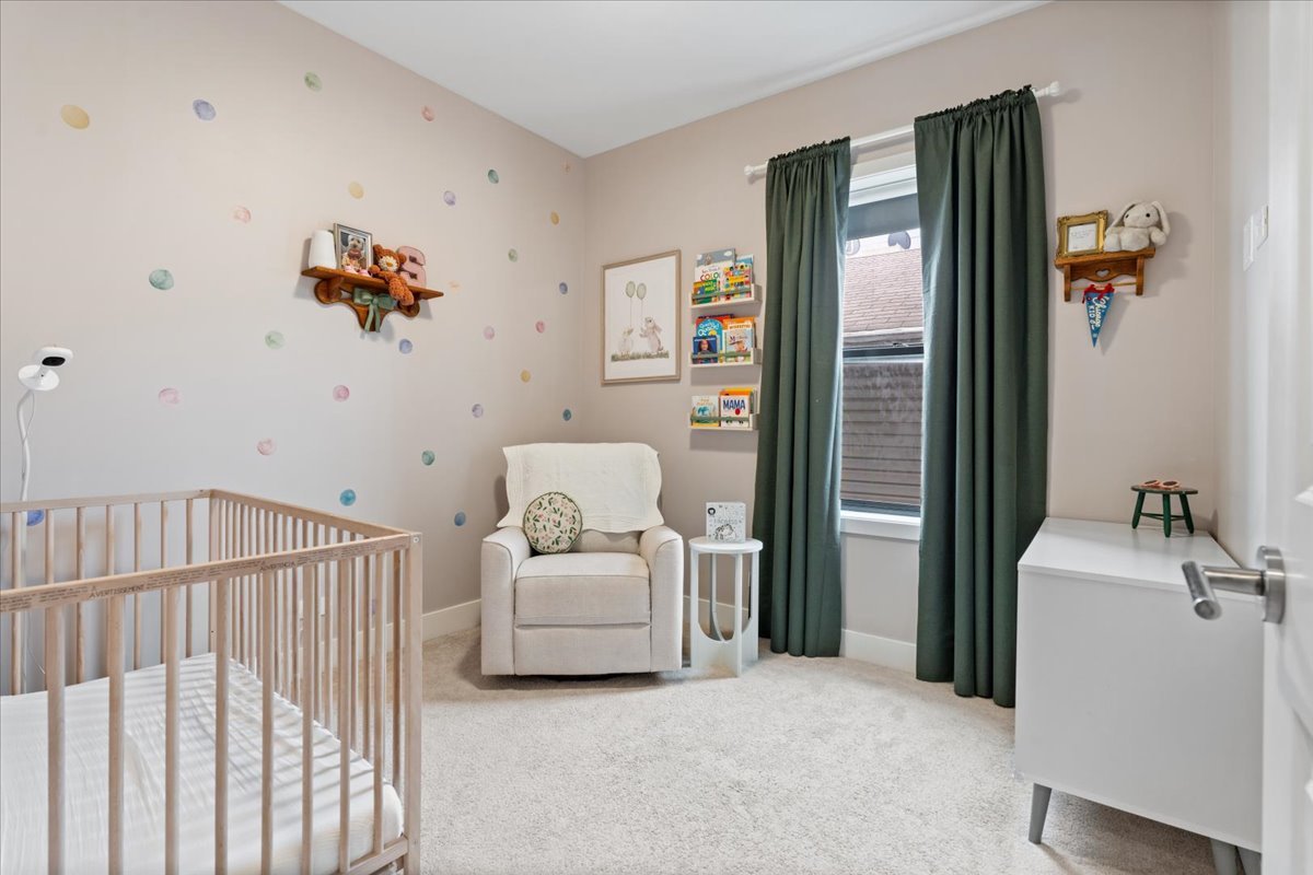 3004 W Lyndale Street Unit: 3W