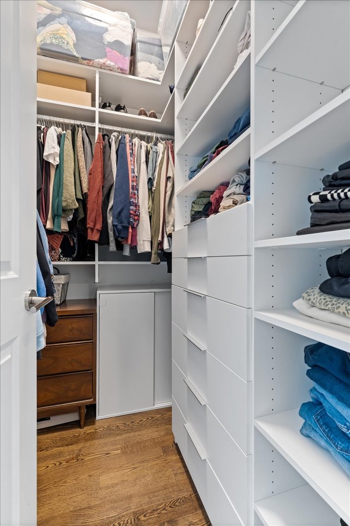 3004 W Lyndale Street Unit: 3W