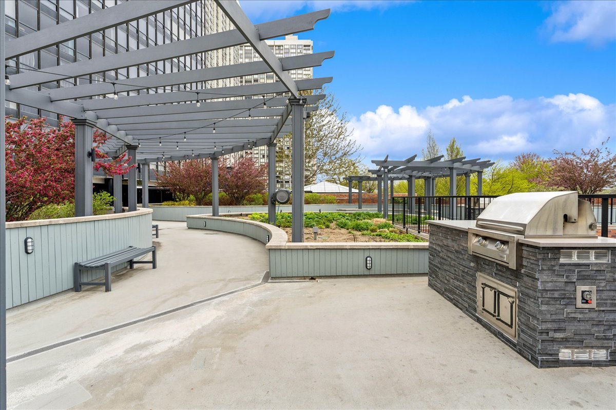 5415 N Sheridan Road Unit: 5409