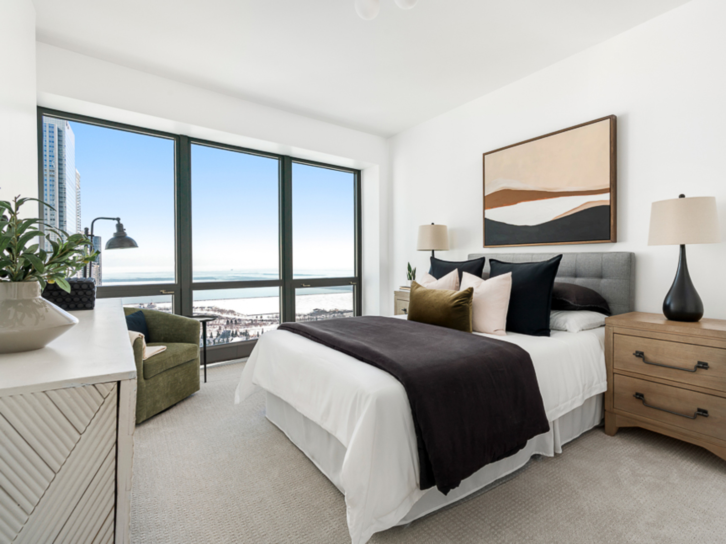 130 N Garland Court Unit: 3403