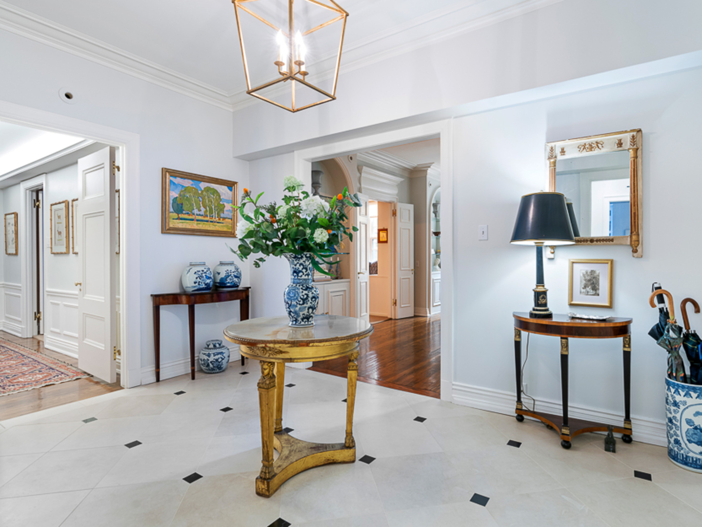 232 E WALTON Place Unit: 5E