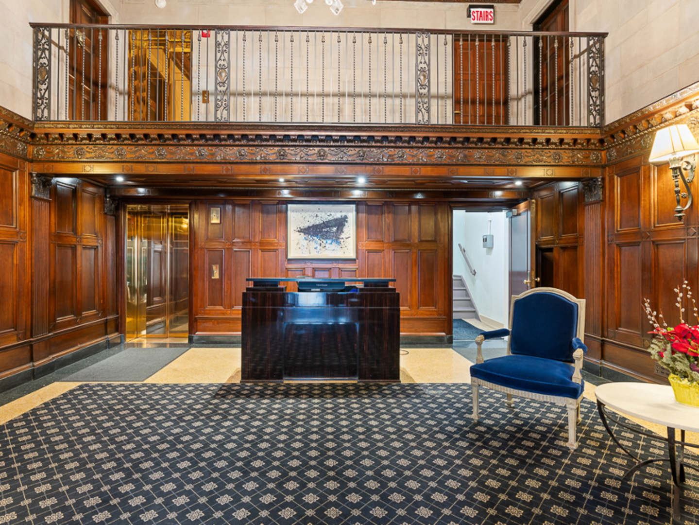 232 E WALTON Place Unit: 5E