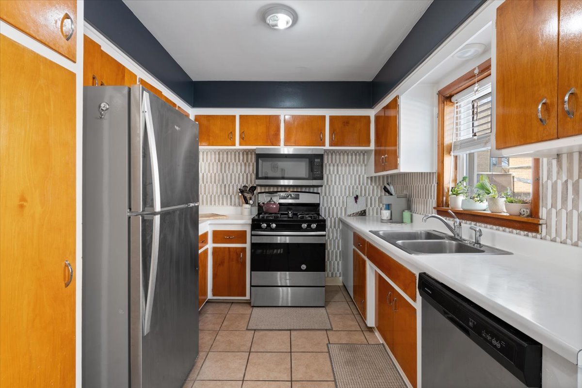 8644 Niles Center Road