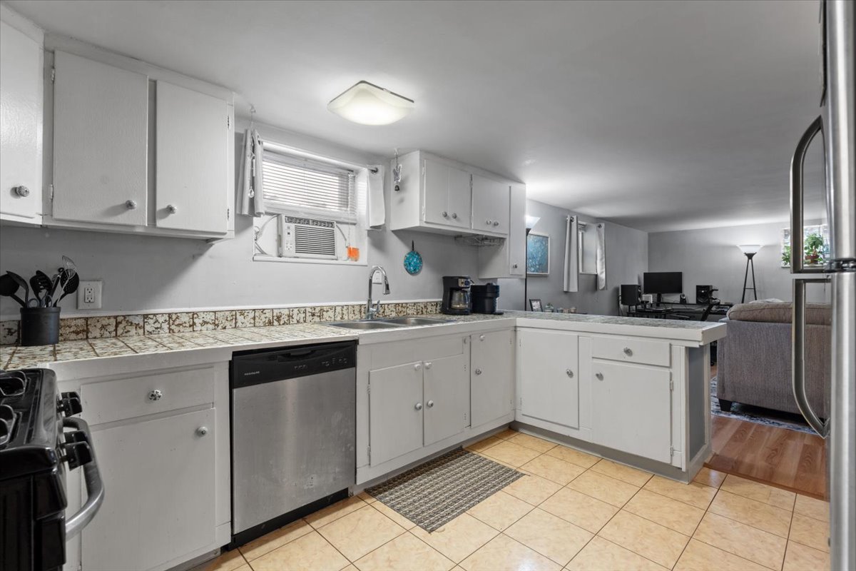 8644 Niles Center Road