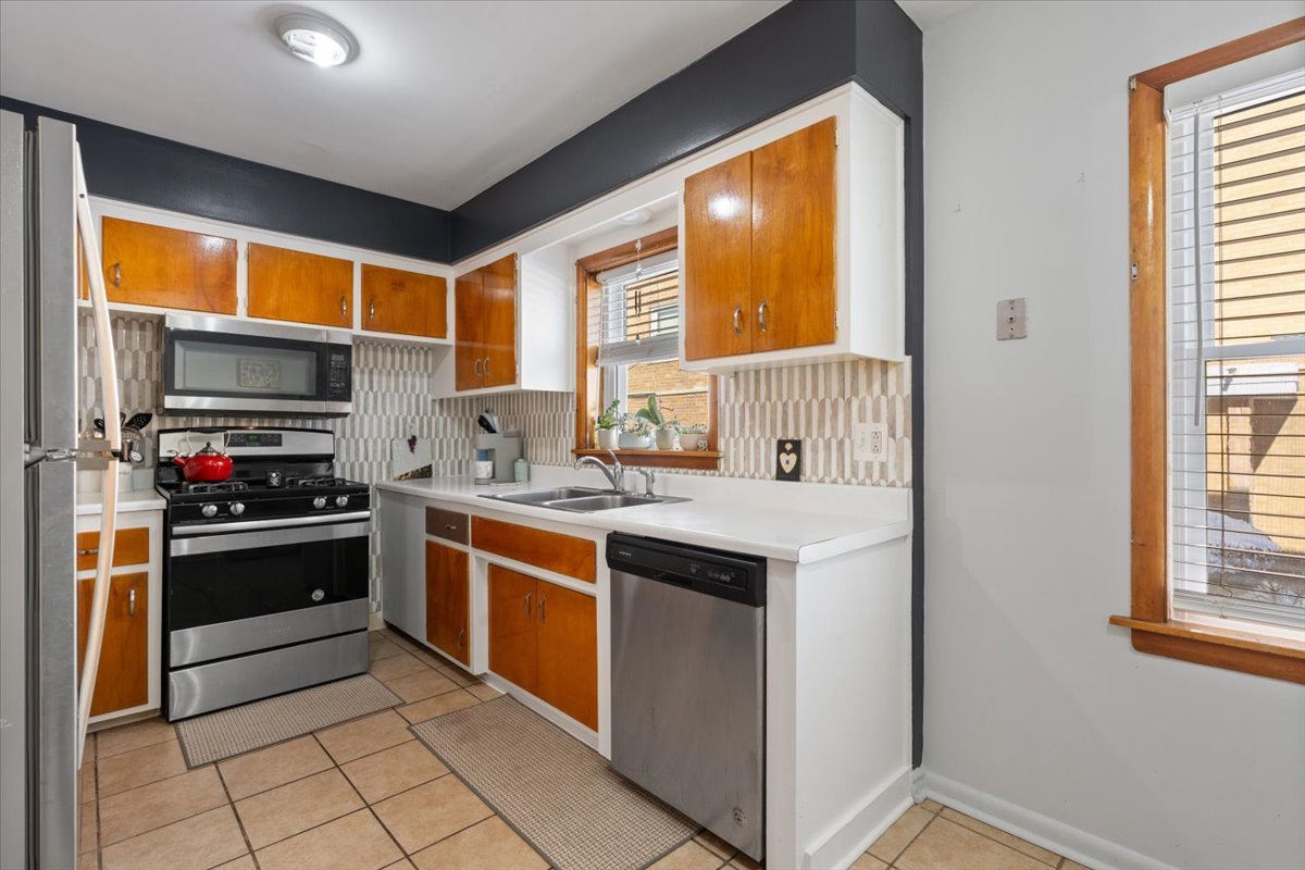 8644 Niles Center Road