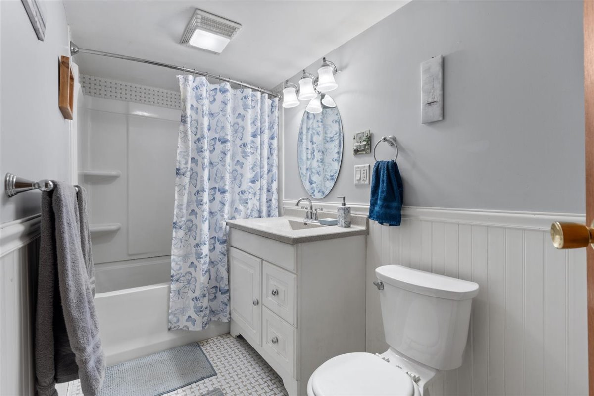 8644 Niles Center Road