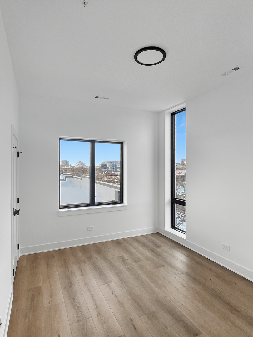 1304 S Ashland Avenue Unit: 400