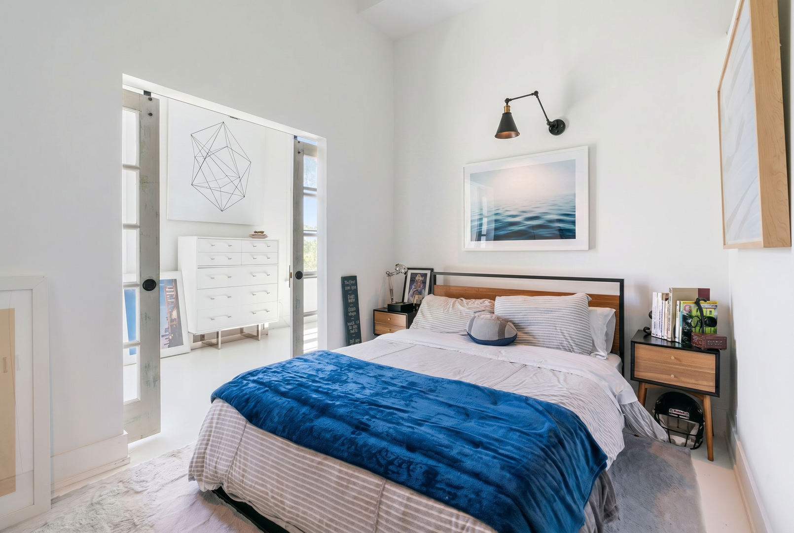 3312 W Belle Plaine Avenue Unit: 4
