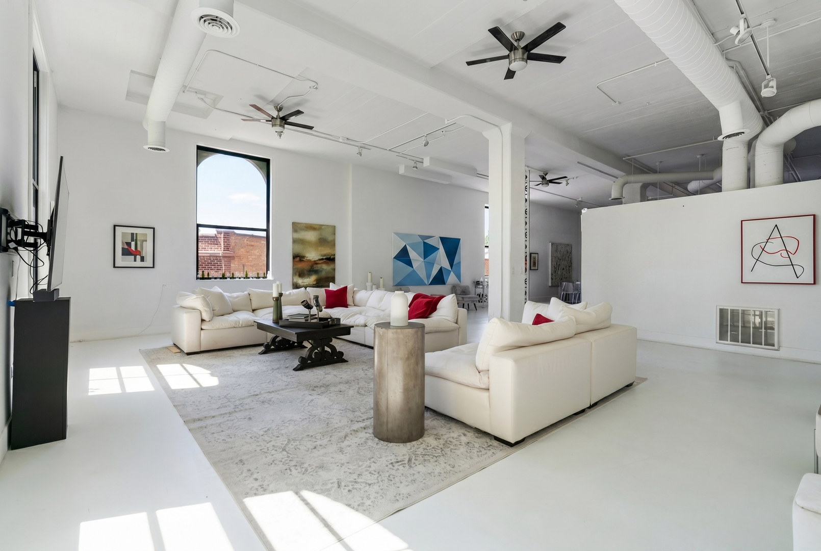 3312 W Belle Plaine Avenue Unit: 4
