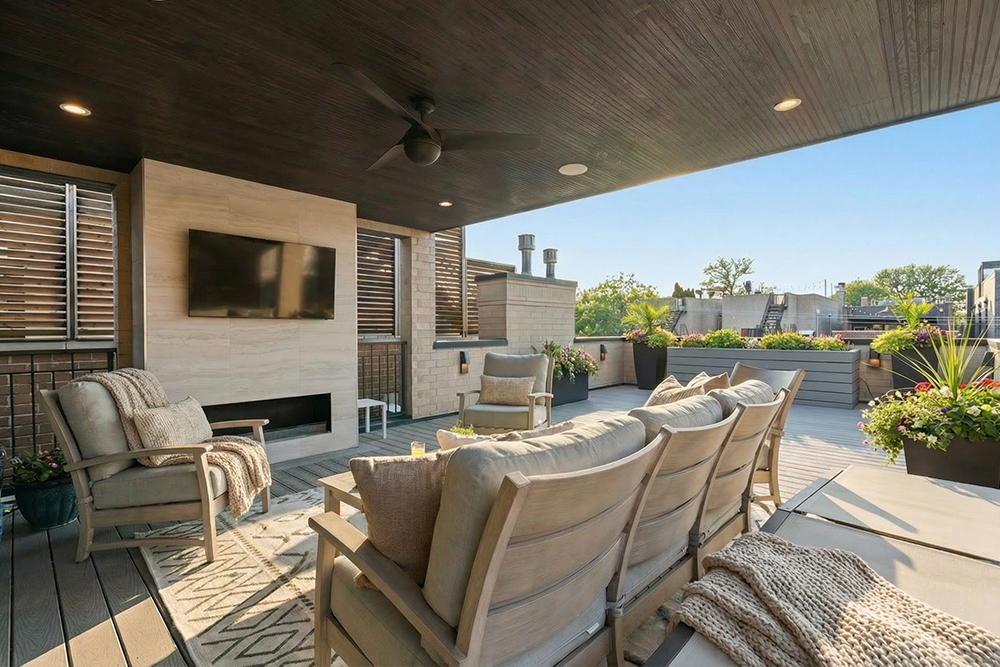 2044 N Fremont Street