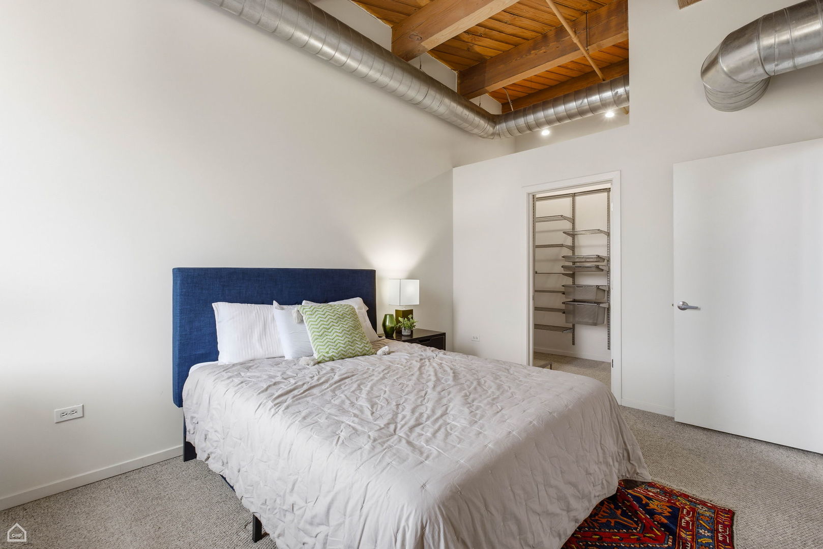 1040 W ADAMS Street Unit: 416