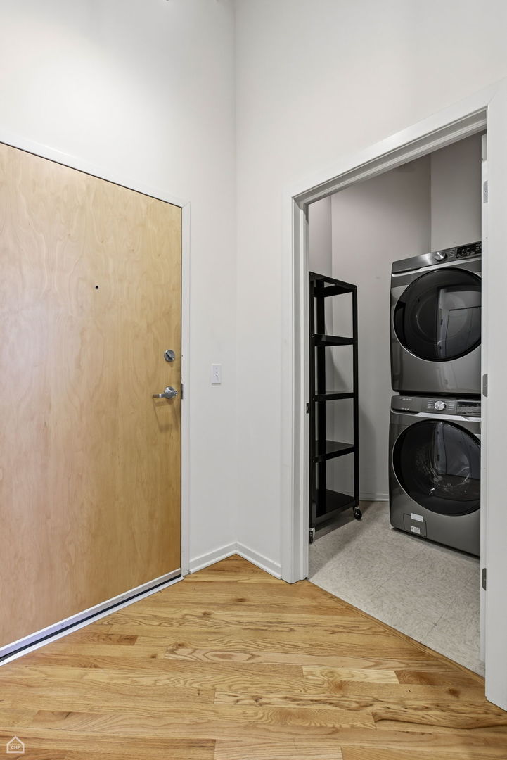 1040 W ADAMS Street Unit: 416