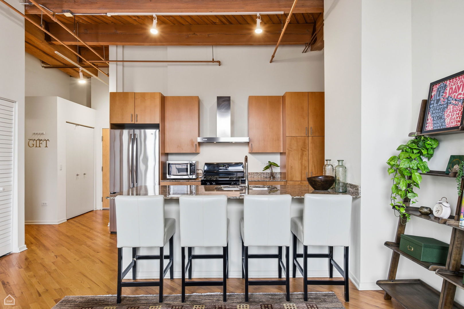 1040 W ADAMS Street Unit: 416