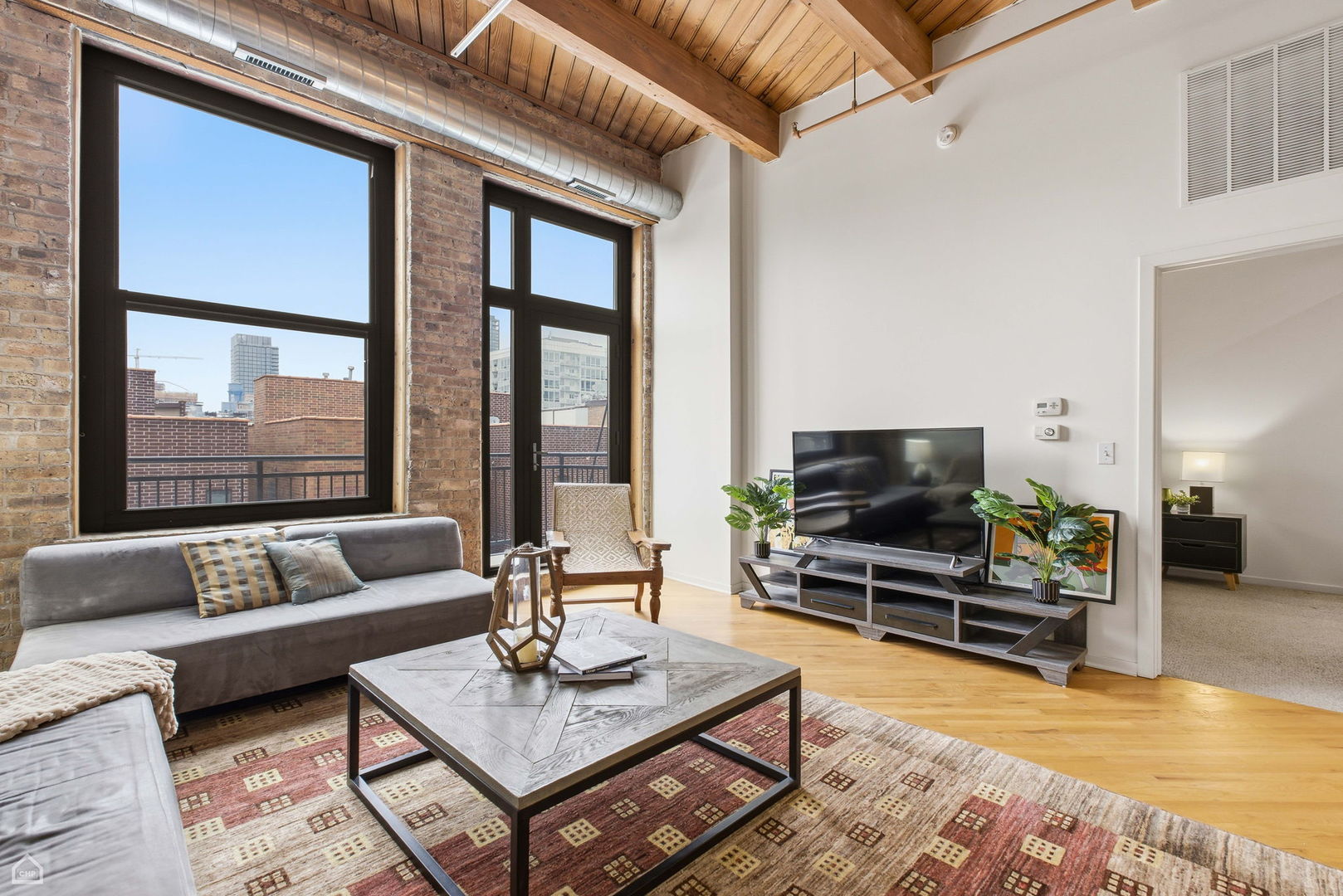 1040 W ADAMS Street Unit: 416