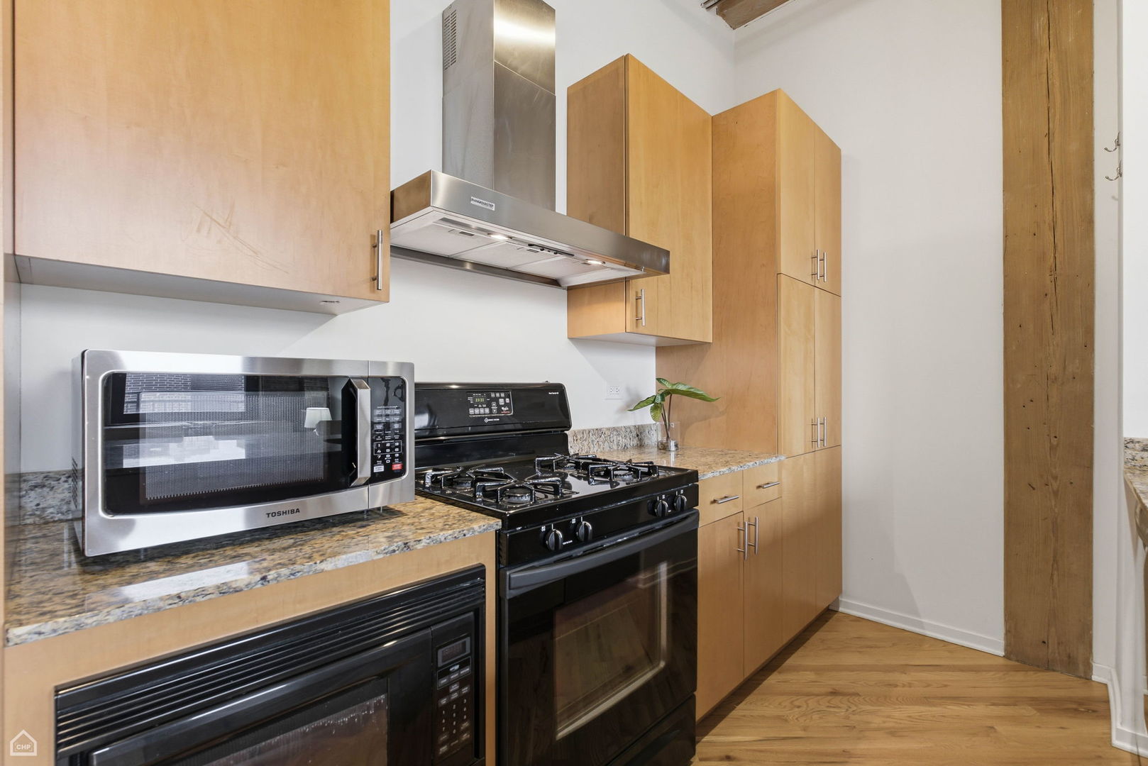 1040 W ADAMS Street Unit: 416