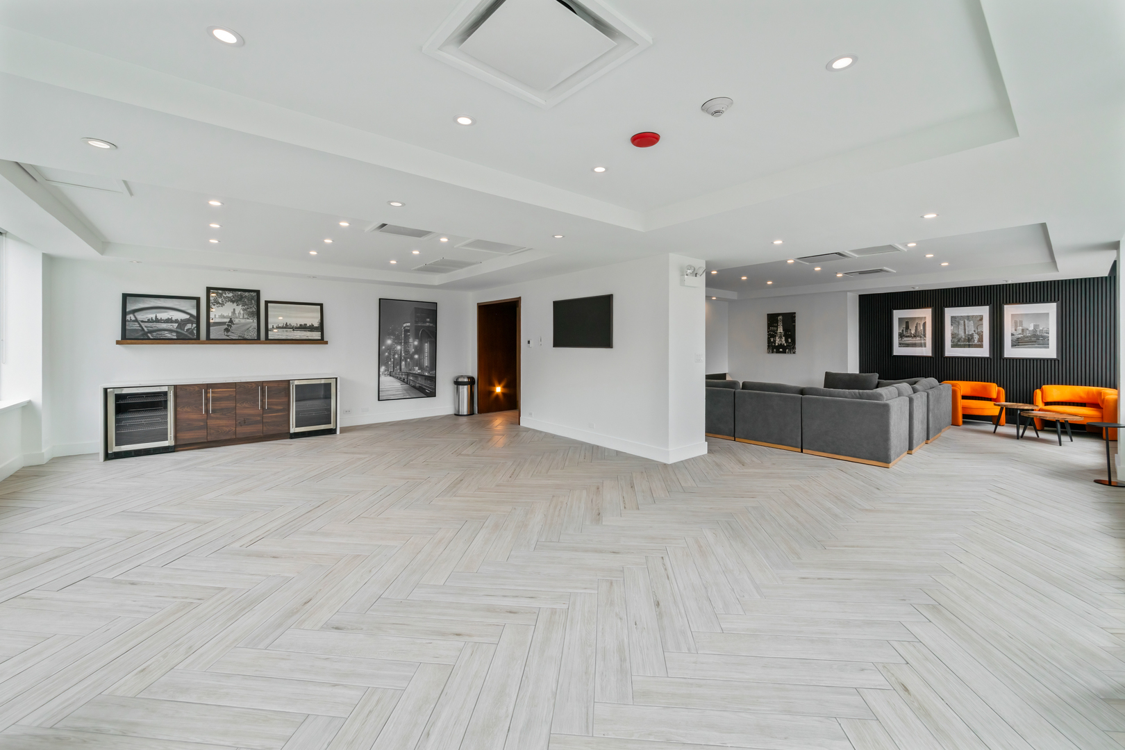 655 W Irving Park Road Unit: 4808