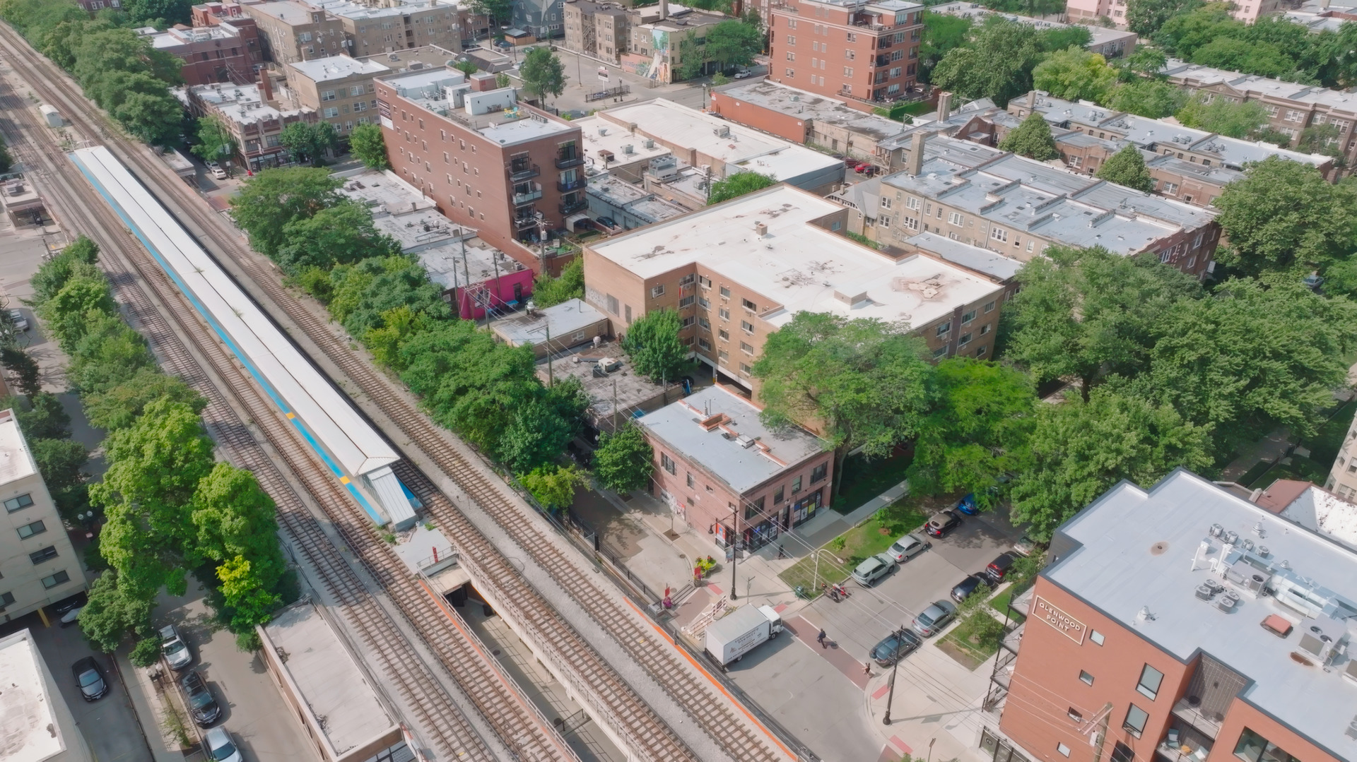 1409-11 W Lunt Avenue