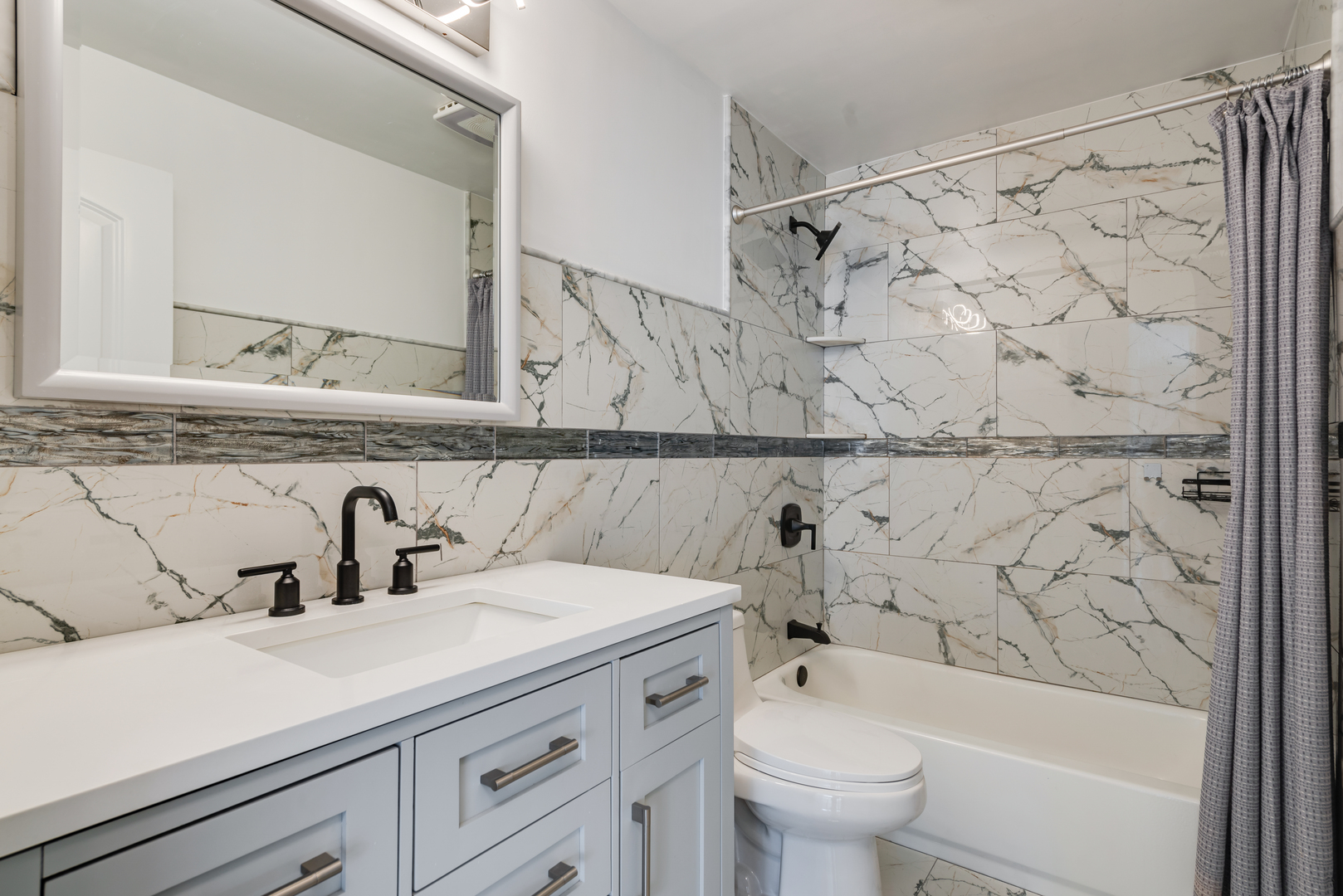 8650 Ferris Avenue Unit: 203