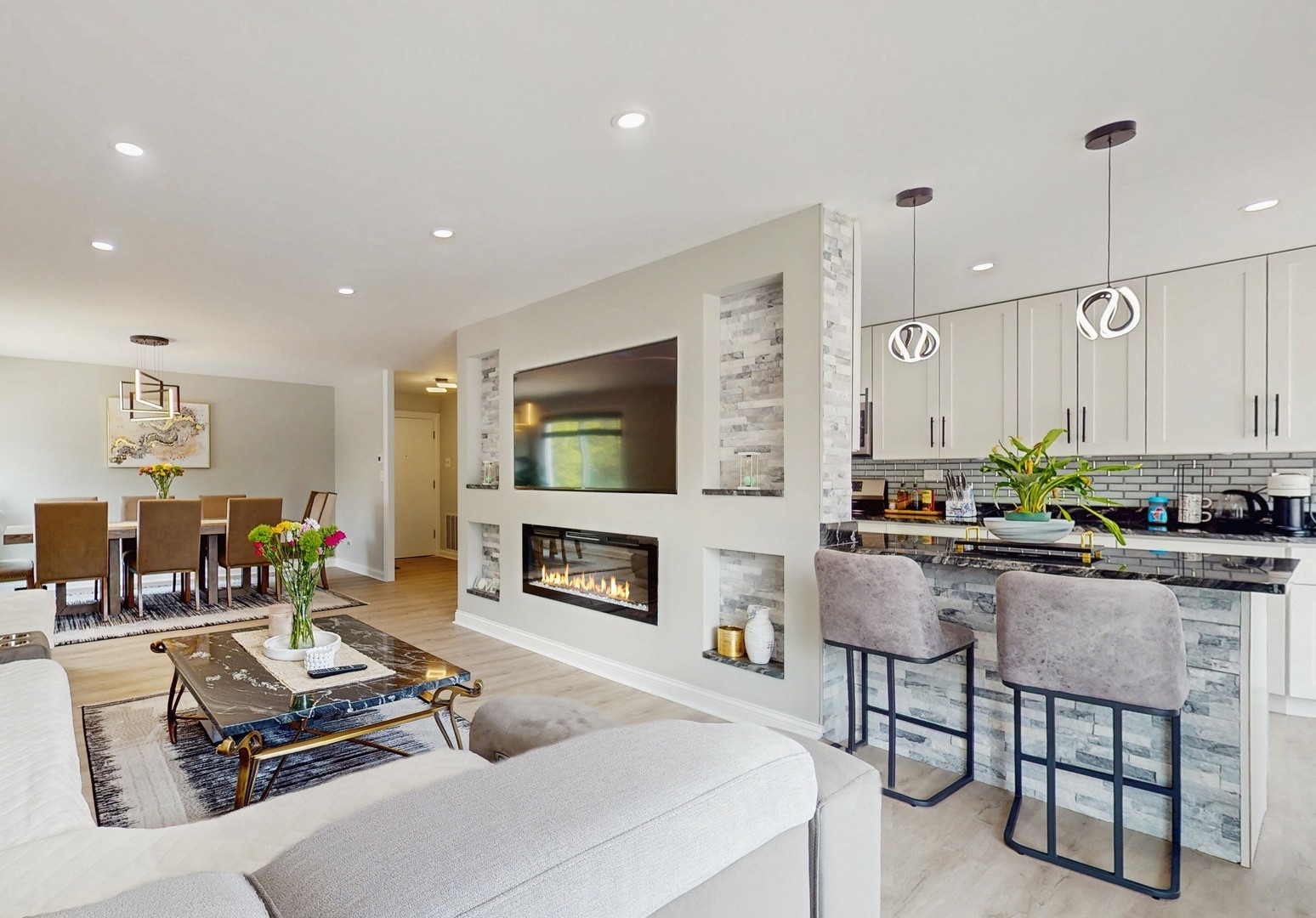 8650 Ferris Avenue Unit: 203