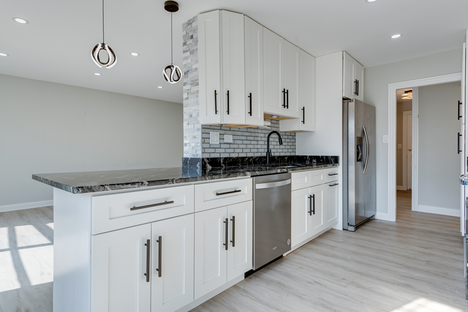 8650 Ferris Avenue Unit: 203