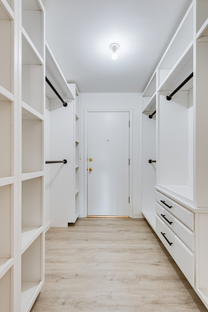 8650 Ferris Avenue Unit: 203