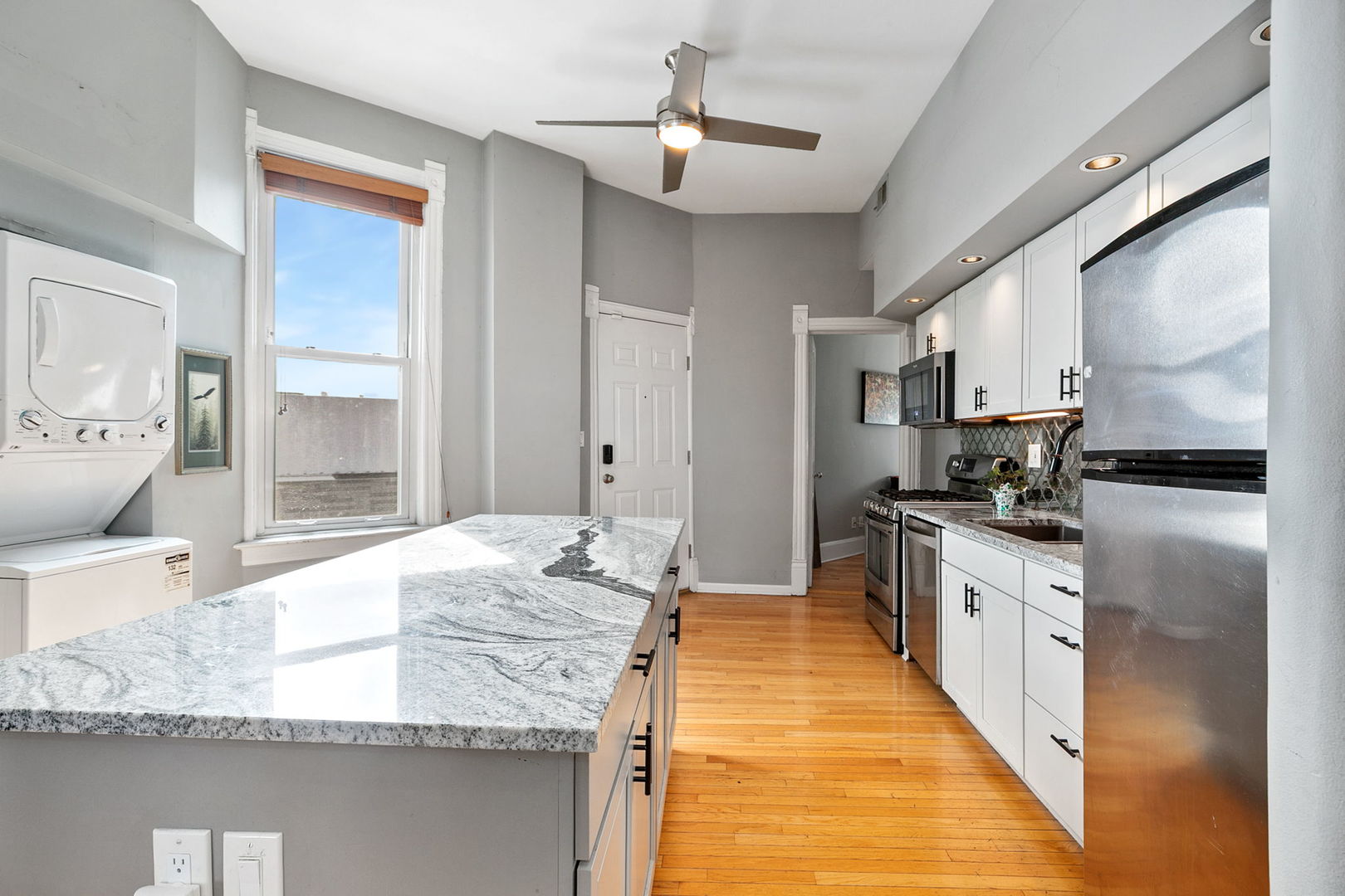 2200 N Clybourn Avenue Unit: 3