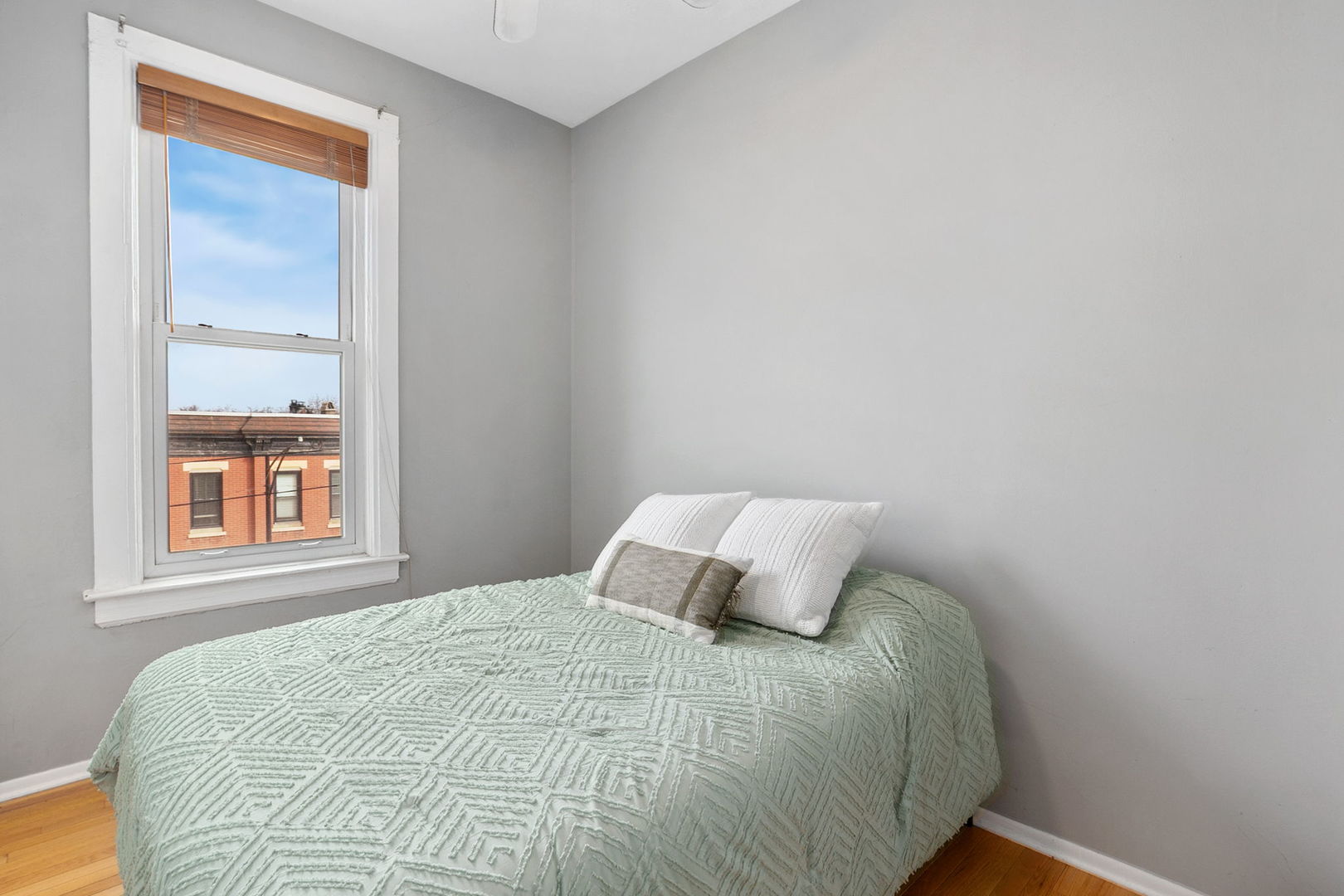 2200 N Clybourn Avenue Unit: 3