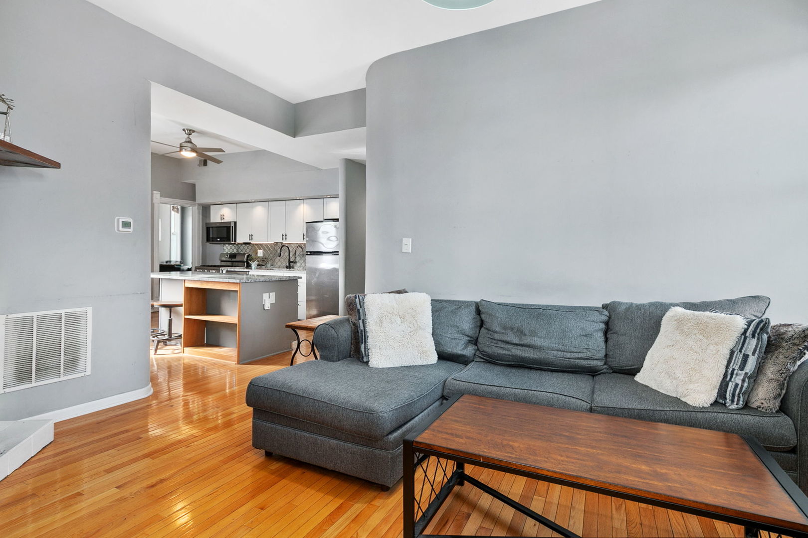 2200 N Clybourn Avenue Unit: 3