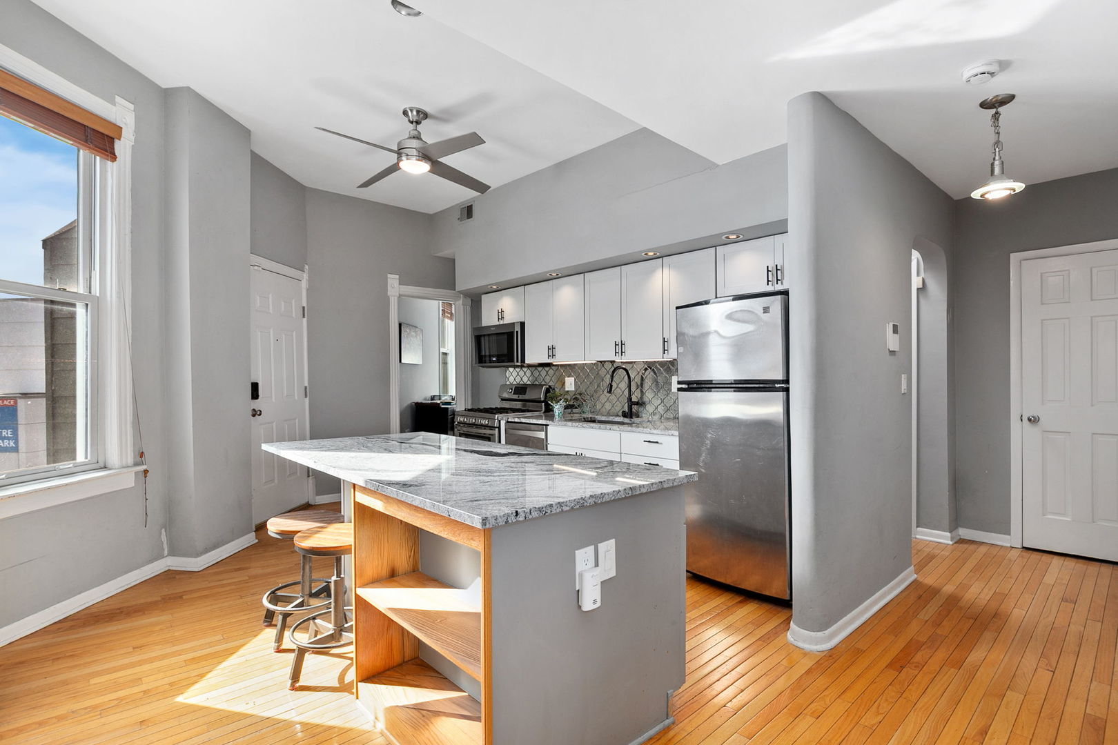 2200 N Clybourn Avenue Unit: 3