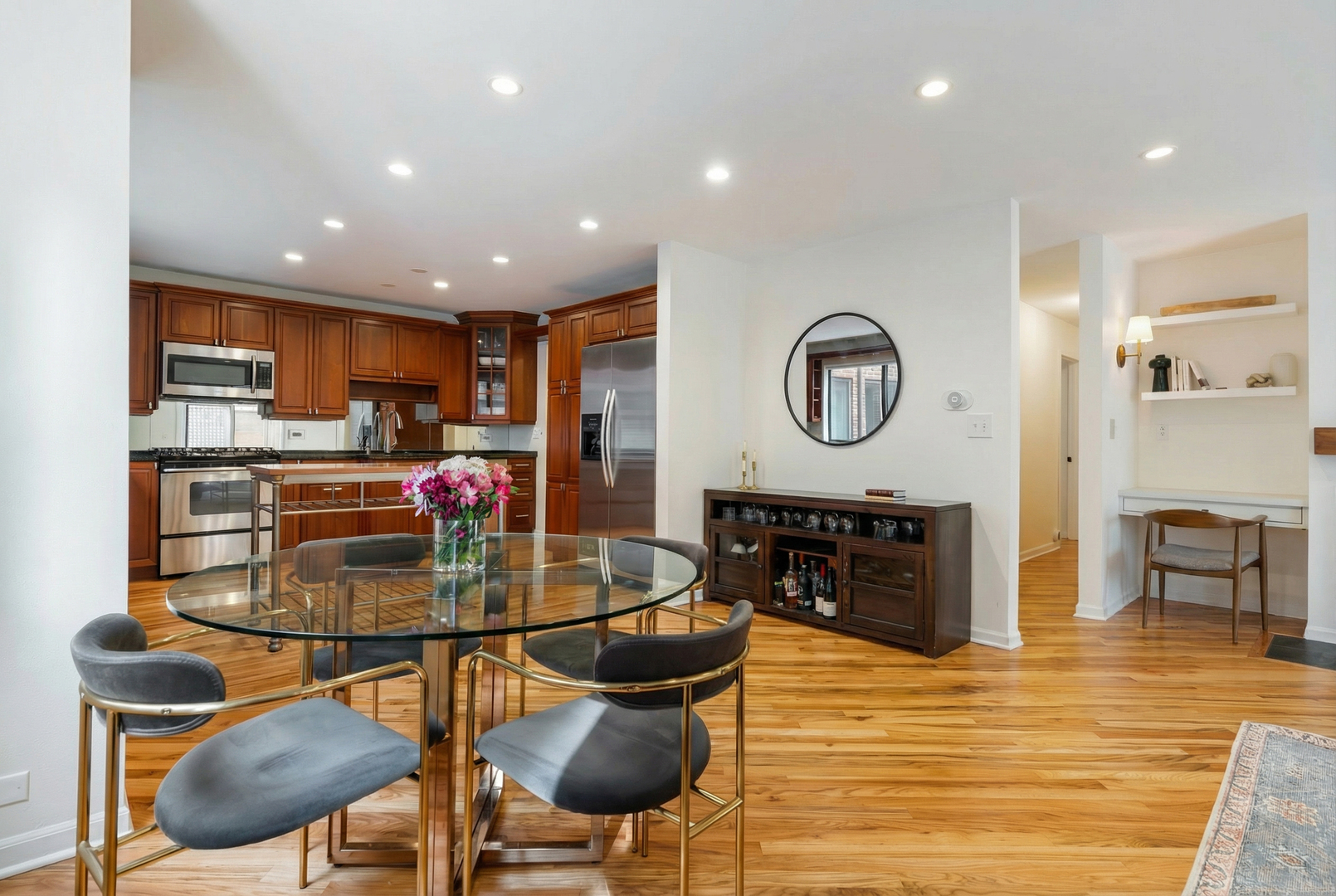 1651 N Dayton Street Unit: 203