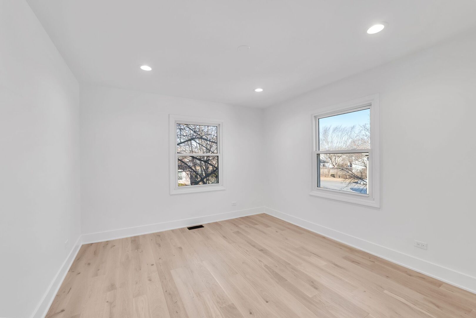 1328 Larchmont Drive