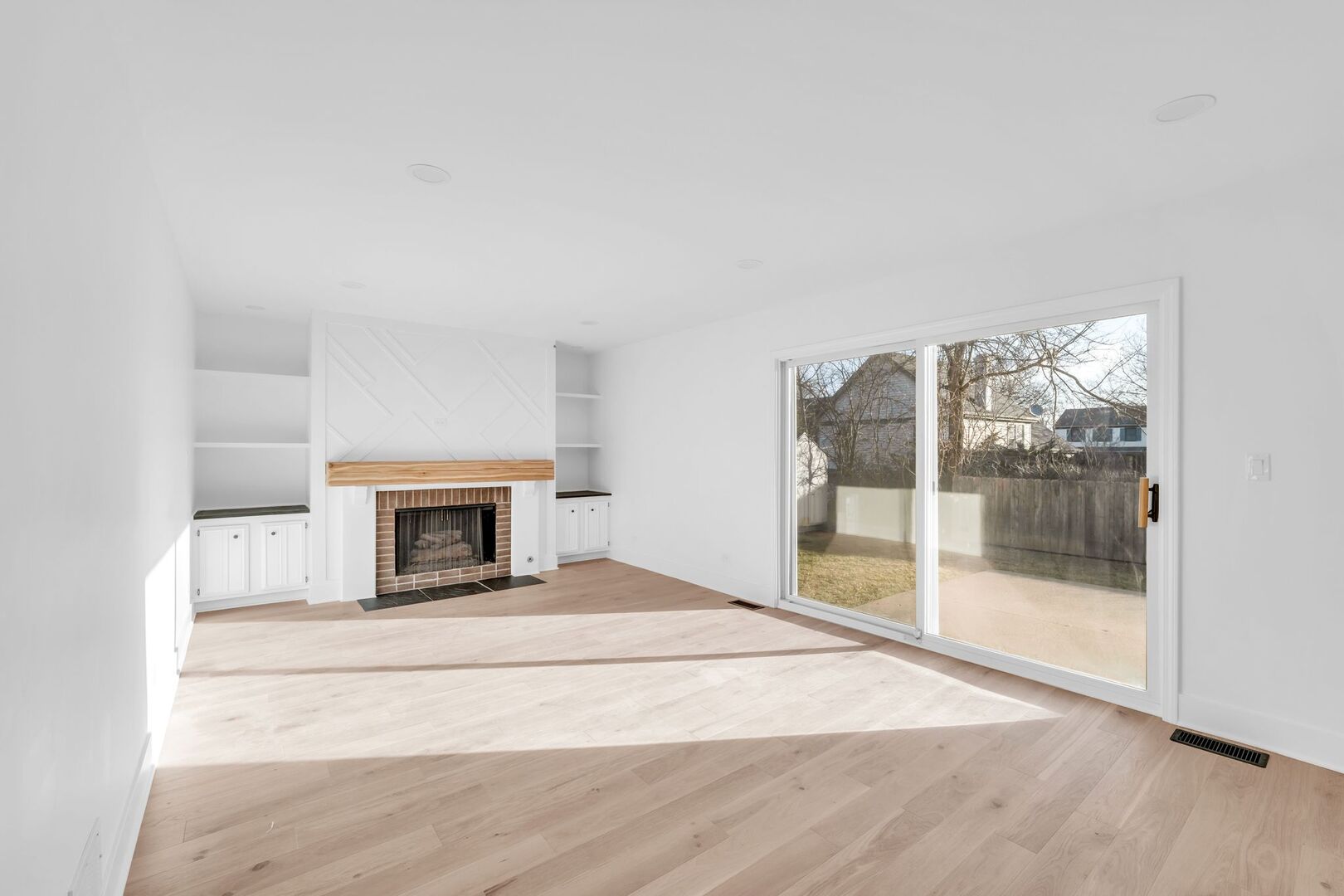 1328 Larchmont Drive