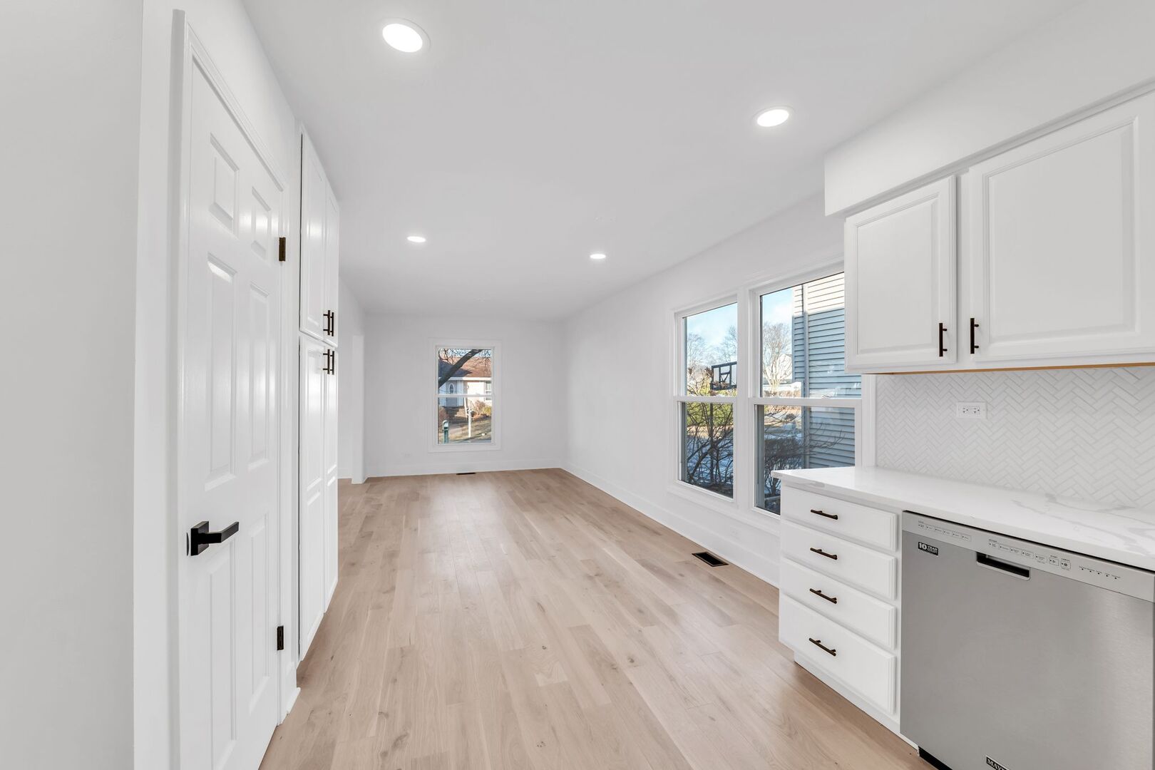 1328 Larchmont Drive