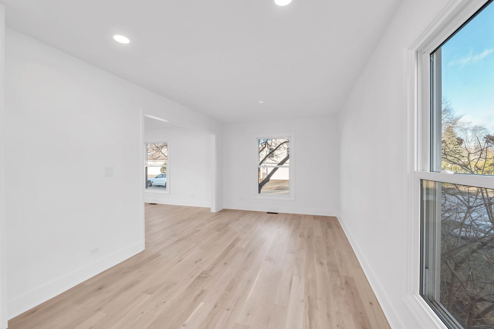 1328 Larchmont Drive