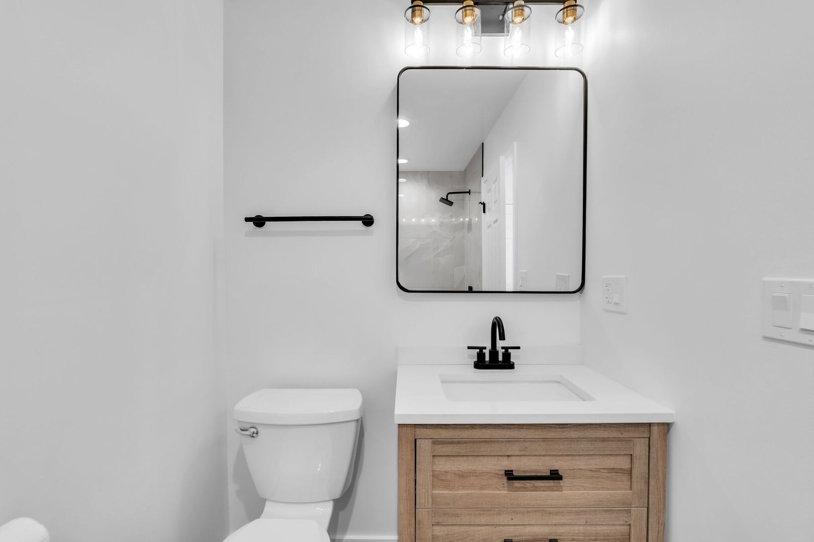 1328 Larchmont Drive