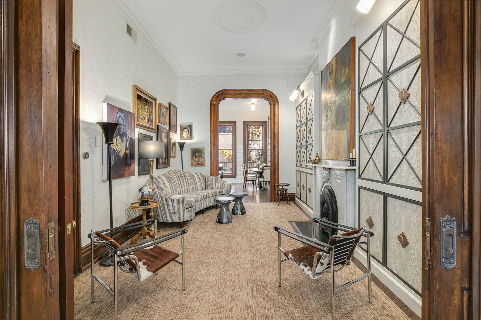 437 W Webster Avenue