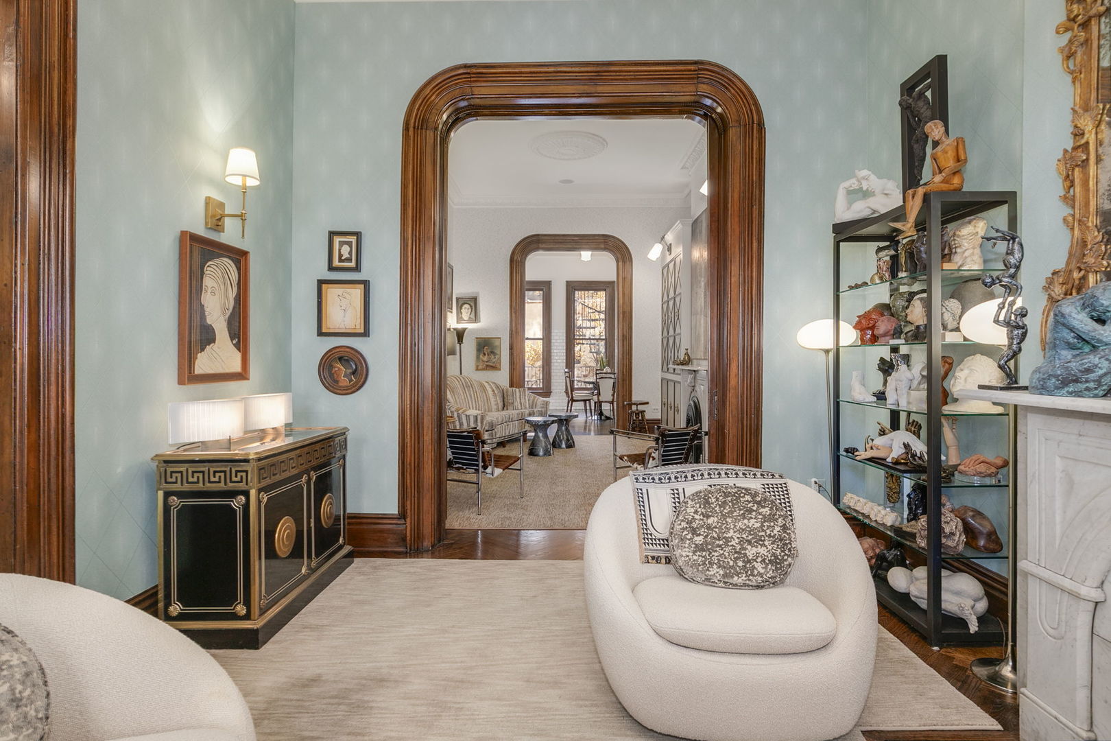 437 W Webster Avenue